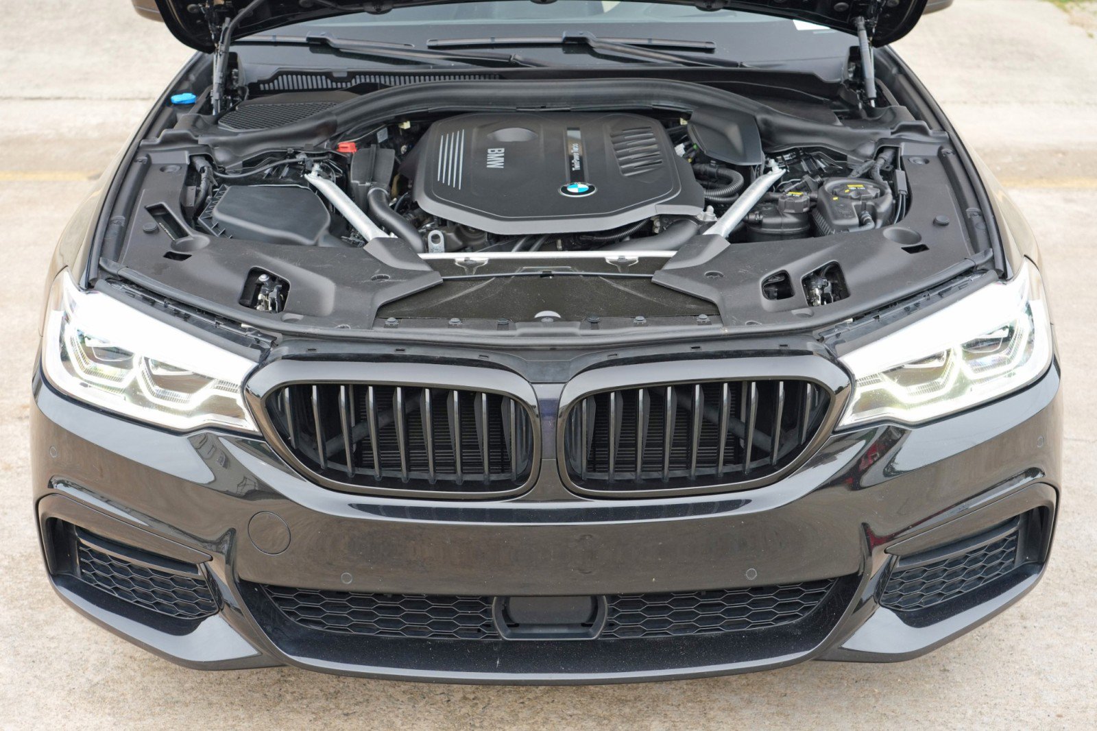 Used 2019 BMW 540i xDrive w/ M Sport Package AWD/4WD image 7