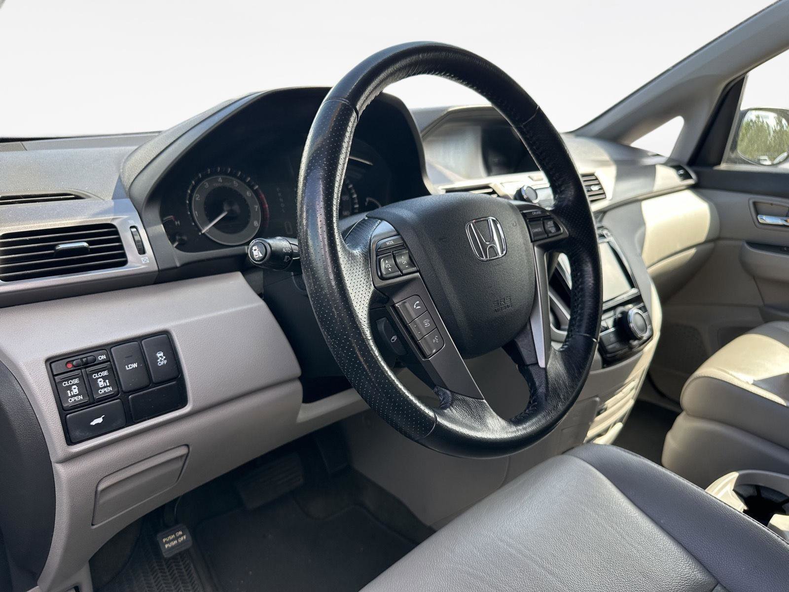 Used 2015 Honda Odyssey EX-L image 52