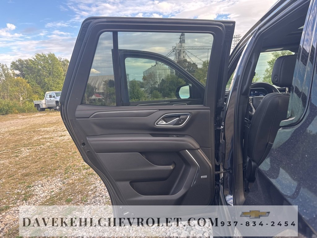 Used 2022 Chevrolet Tahoe RST w/ Luxury Package image 32