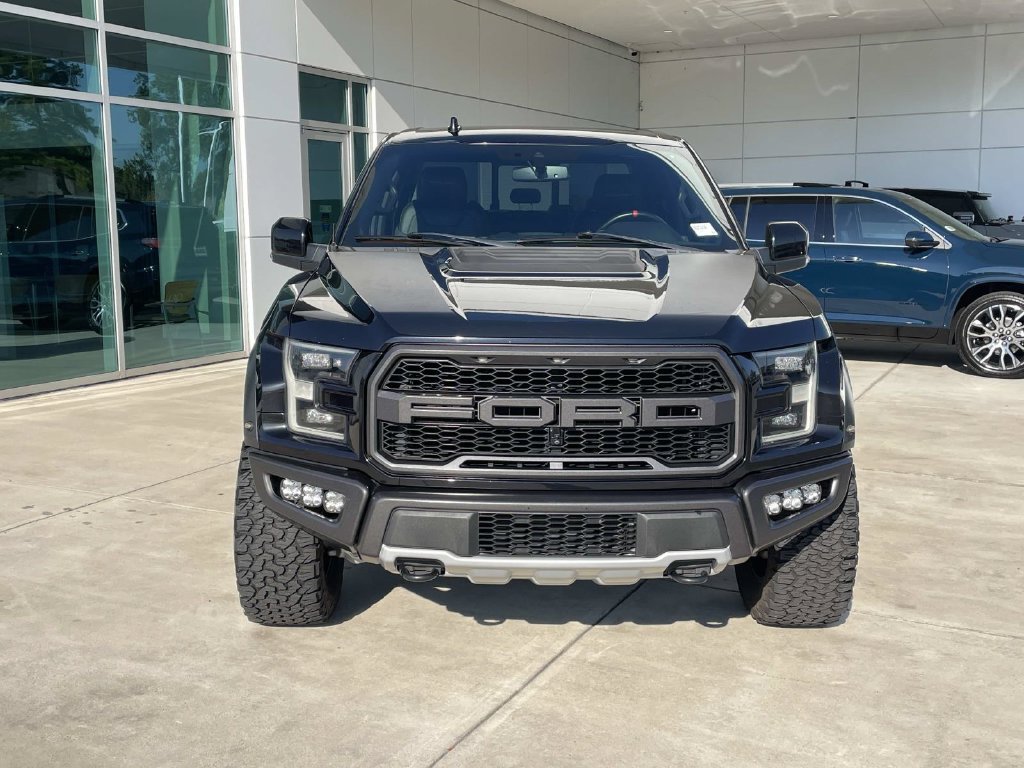 Used 2019 Ford F150 Raptor w/ Equipment Group 802A Luxury AWD/4WD image 7