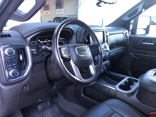 Used 2022 GMC Sierra 3500 Denali w/ Denali Ultimate Package image 19