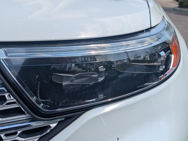 Used 2017 Ford Explorer XLT w/ Equipment Group 202A image 5