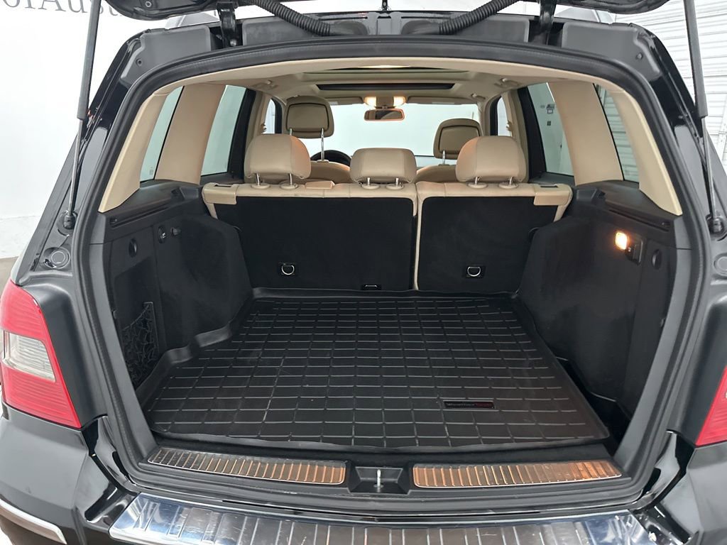 Used 2010 Mercedes-Benz GLK 350 4MATIC image 18