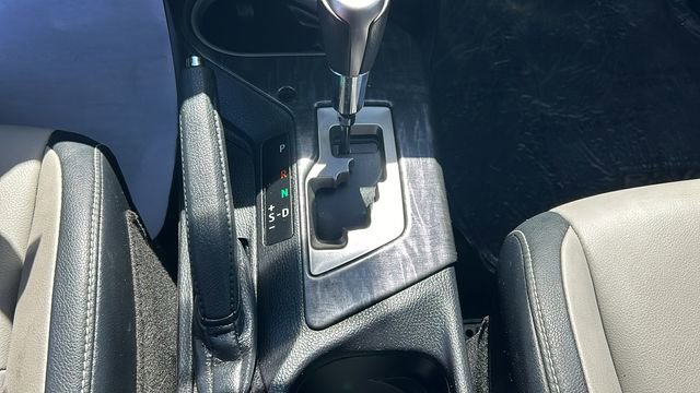 Used 2017 Toyota RAV4 Platinum AWD/4WD image 22