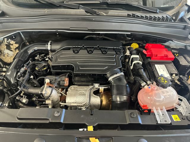 Used 2023 Jeep Renegade Latitude w/ Premium Group AWD/4WD image 30
