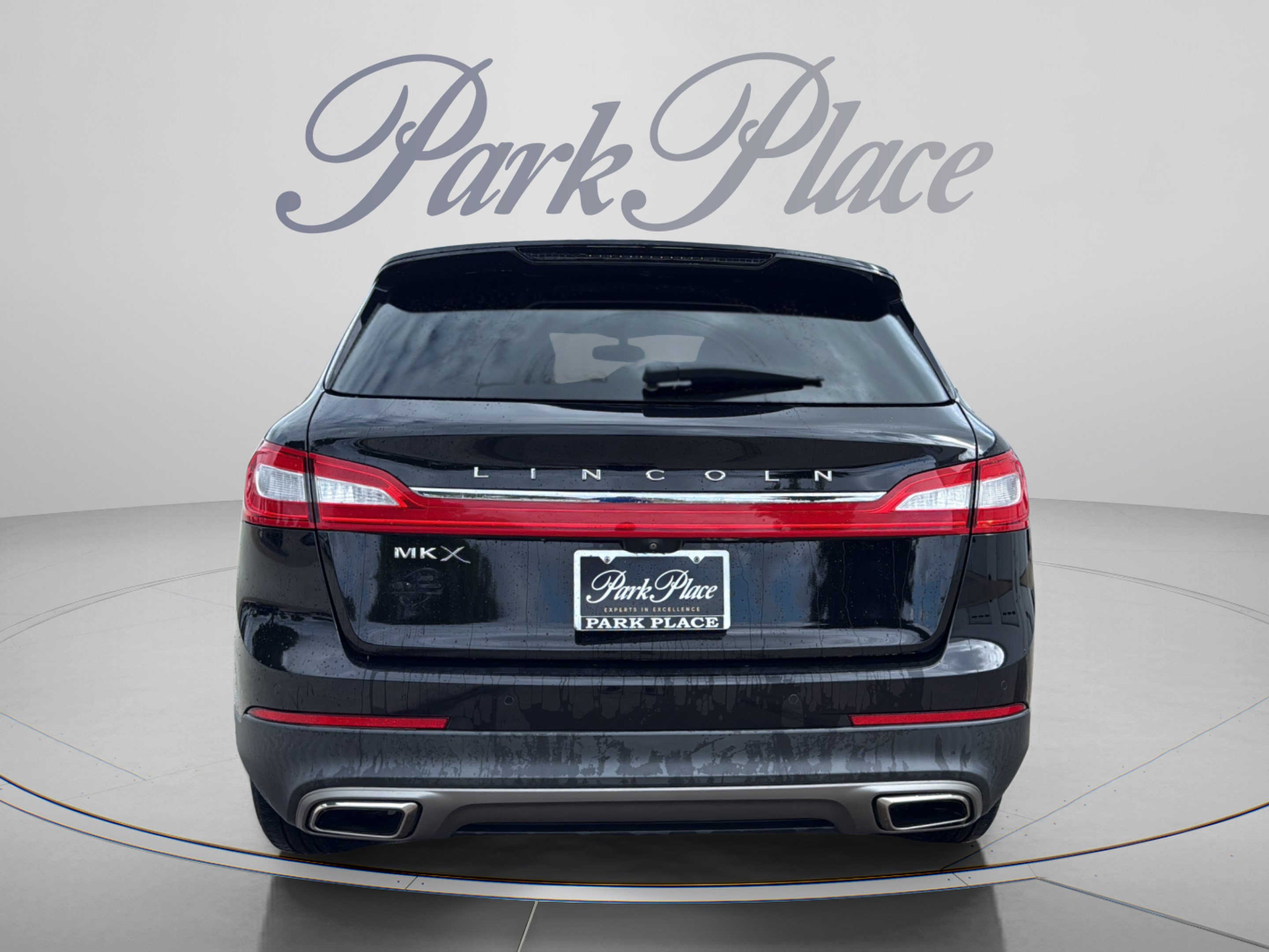 Used 2018 Lincoln MKX Select w/ Select Plus Package FWD image 4