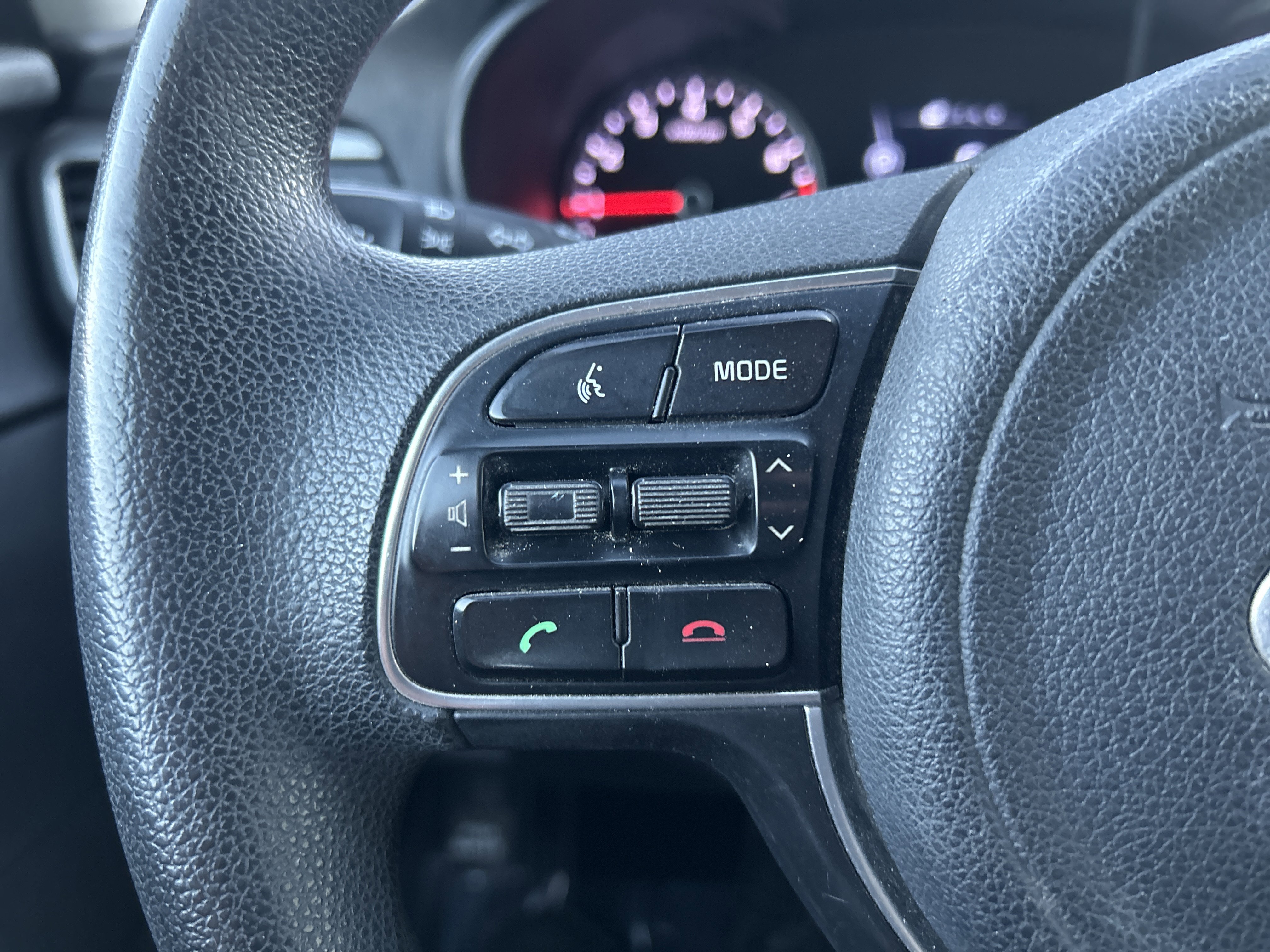 Used 2018 Kia Optima LX w/ 17" Alloy Wheels Package image 17