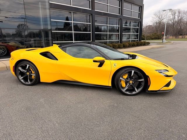 Used 2022 Ferrari SF90 Spider AWD/4WD image 4