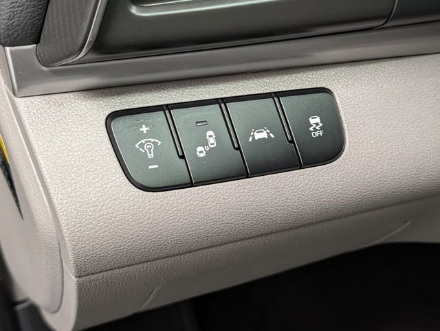 Used 2019 Hyundai Elantra SEL image 13