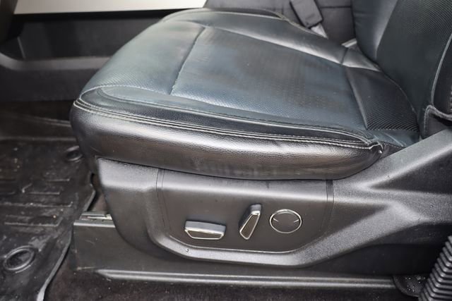 Used 2017 Ford F250 Lariat w/ Chrome Package AWD/4WD image 14