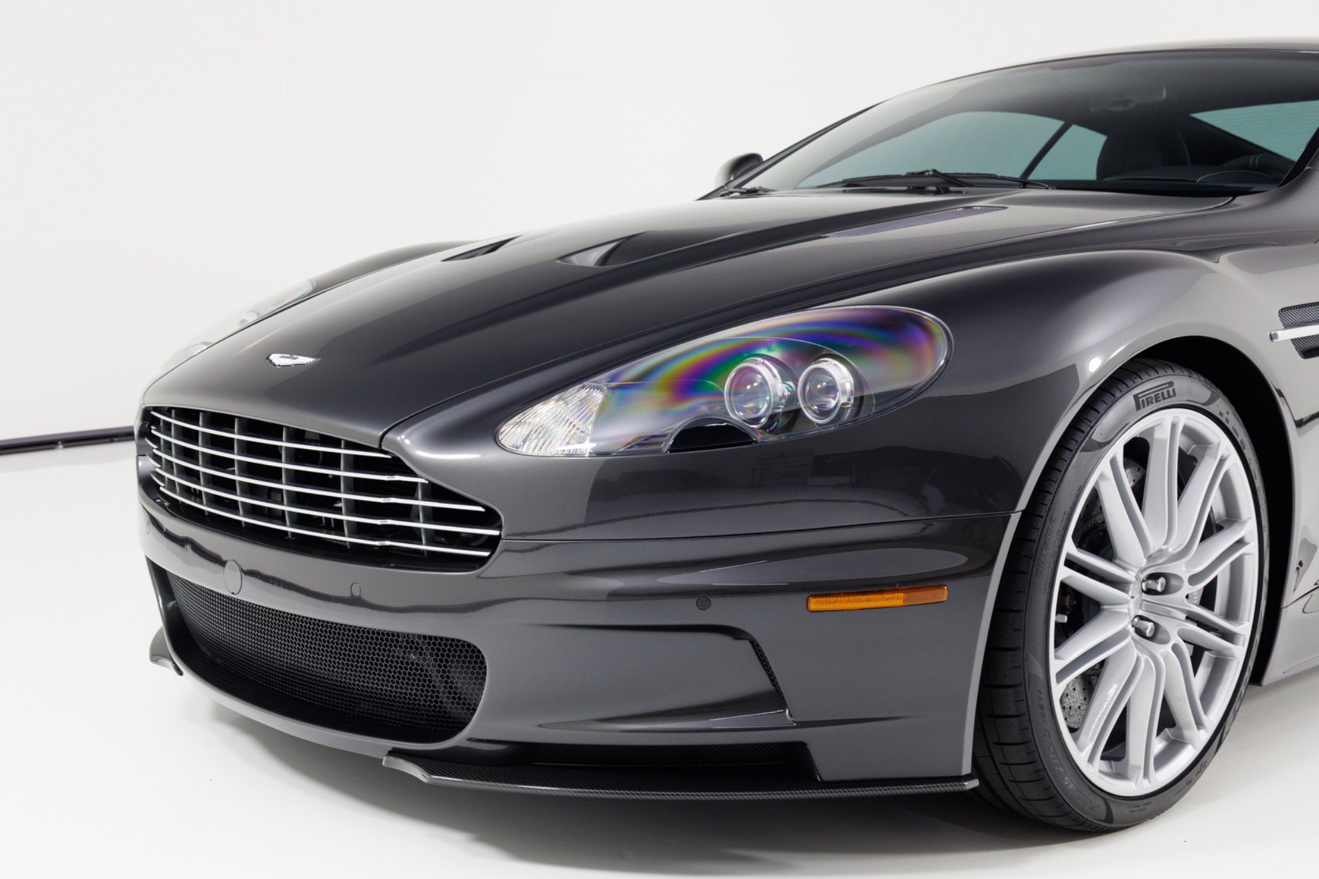 Used 2011 Aston Martin DBS Coupe RWD image 41