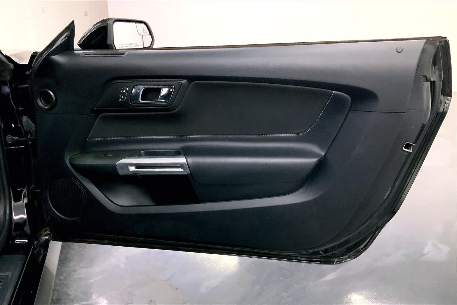Used 2016 Ford Mustang GT RWD image 18
