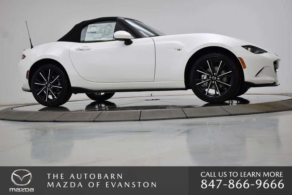 New 2025 MAZDA MX-5 Miata Grand Touring w/ Appearance Package image 9