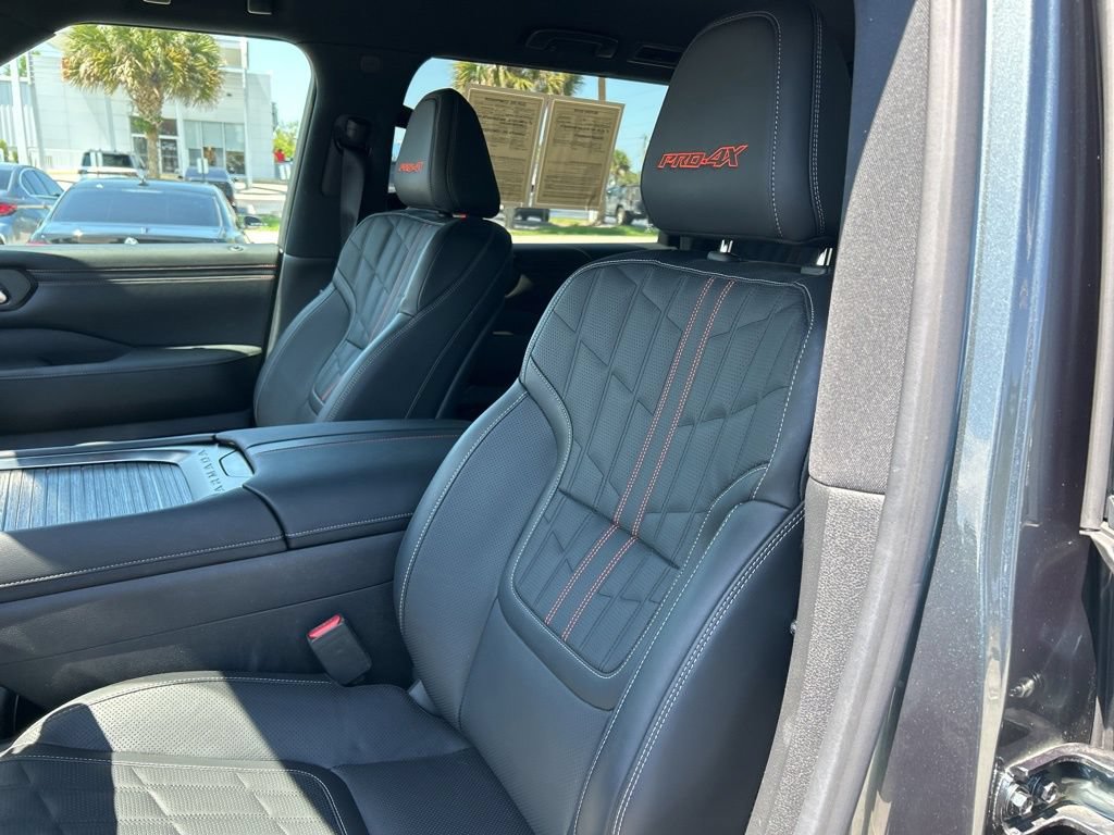 Certified 2025 Nissan Armada PRO-4X AWD/4WD image 22