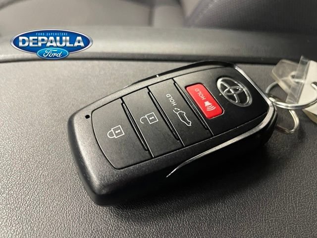 Used 2024 Toyota Highlander LE AWD/4WD image 27
