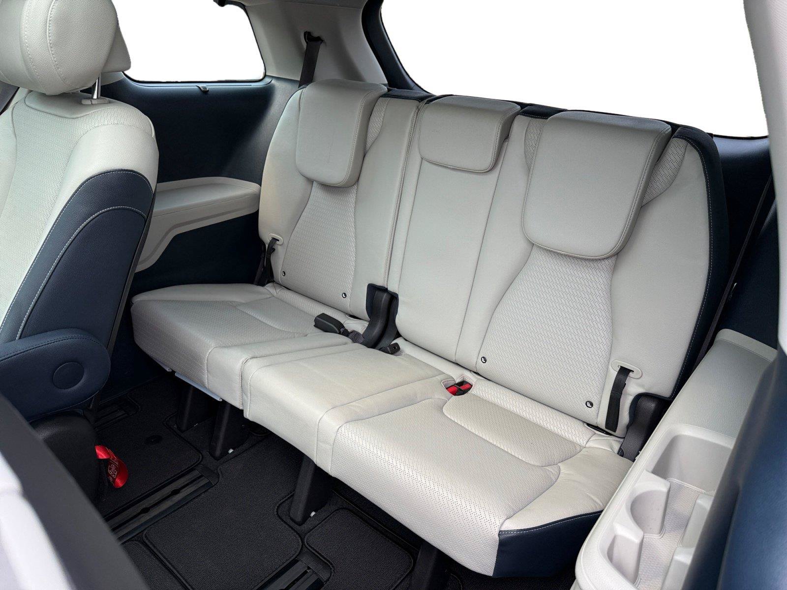 Used 2025 Kia Carnival SX Prestige FWD image 22