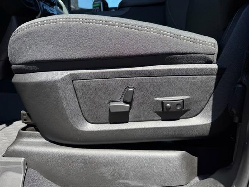 New 2025 RAM 2500 Big Horn image 24