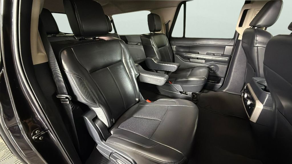 Used 2024 Ford Expedition Max XLT AWD/4WD image 31
