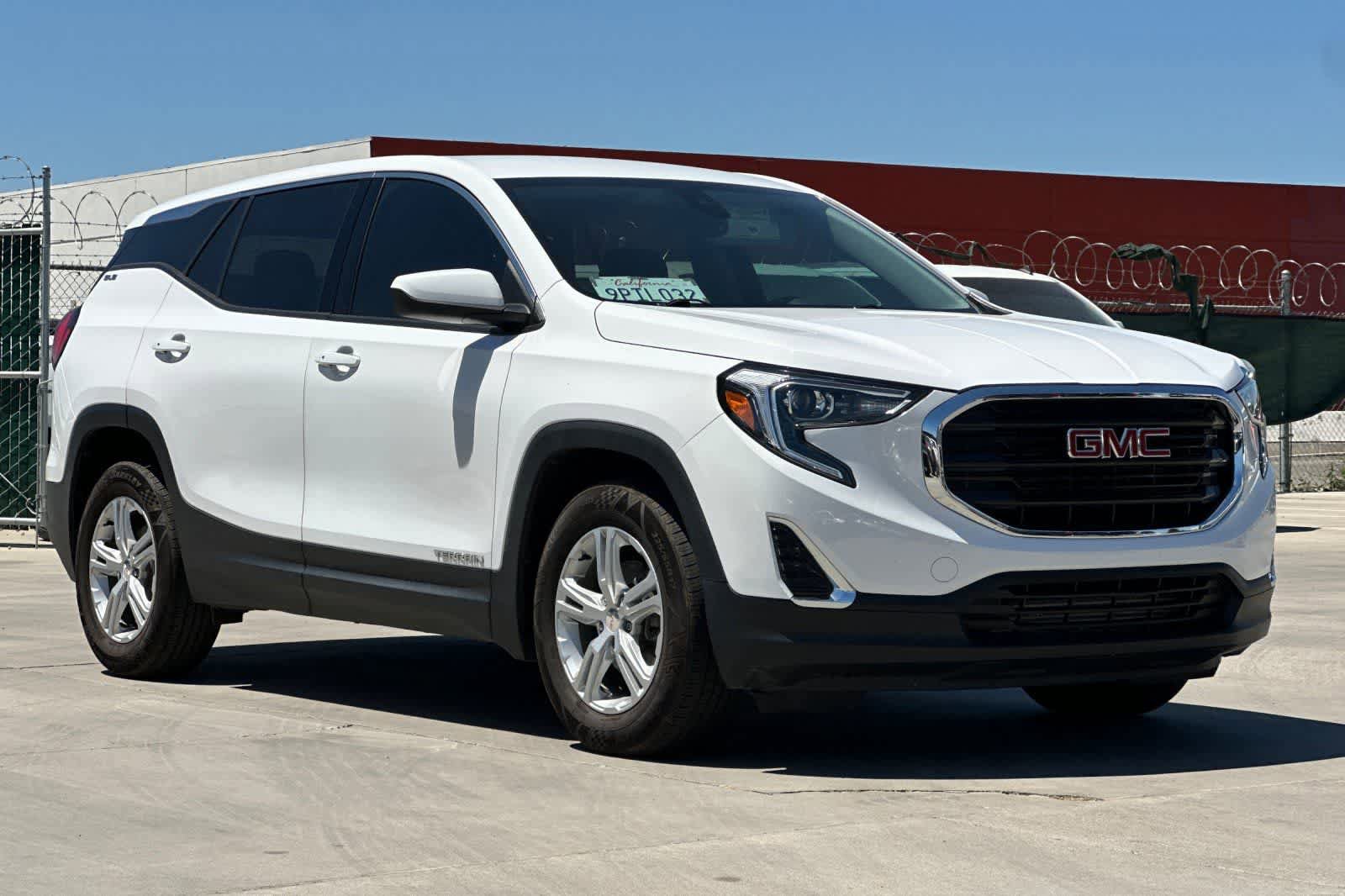Used 2020 GMC Terrain SLE FWD image 10