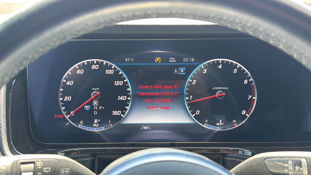 Used 2022 Mercedes-Benz G 550 image 29
