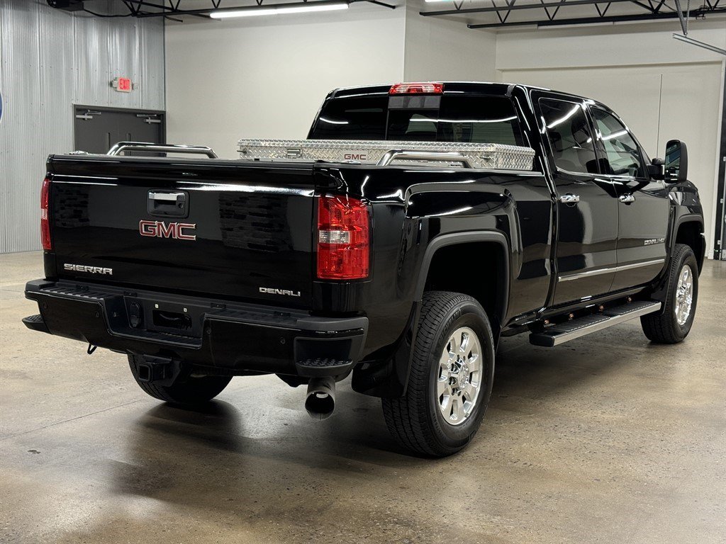 Used 2015 GMC Sierra 3500 Denali w/ Duramax Plus Package AWD/4WD image 15