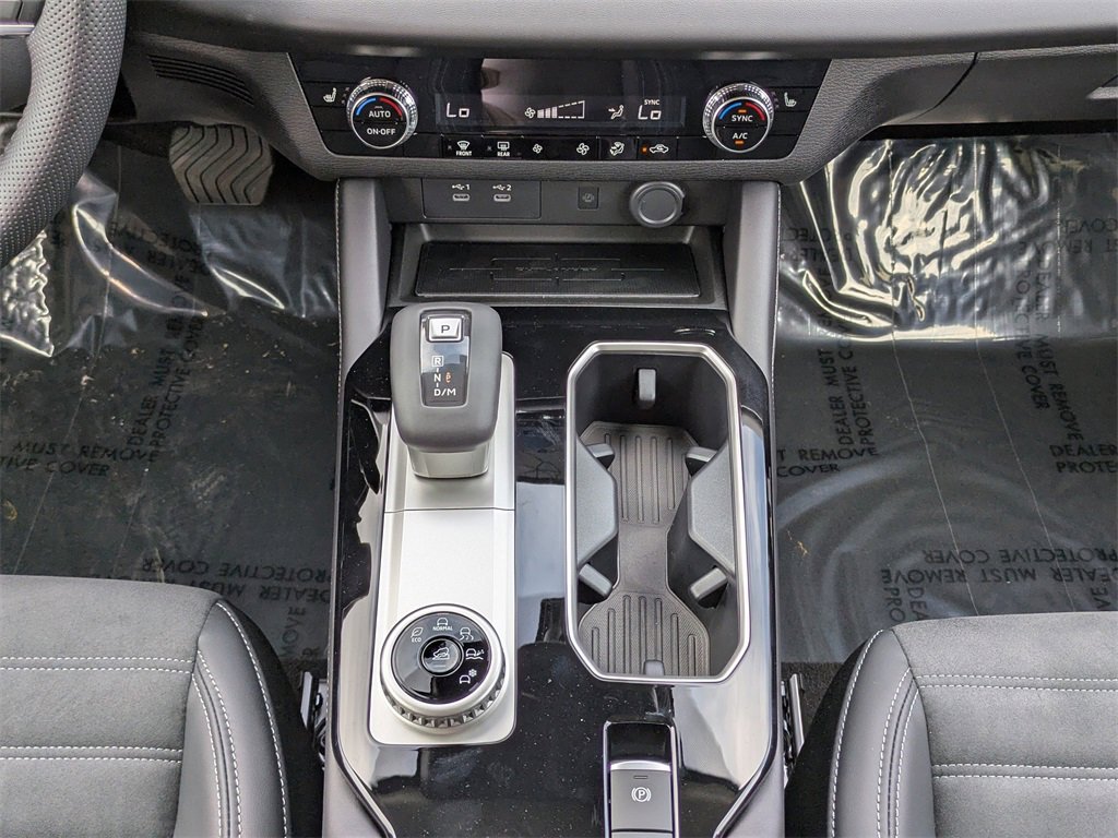 New 2025 Mitsubishi Outlander SE image 20