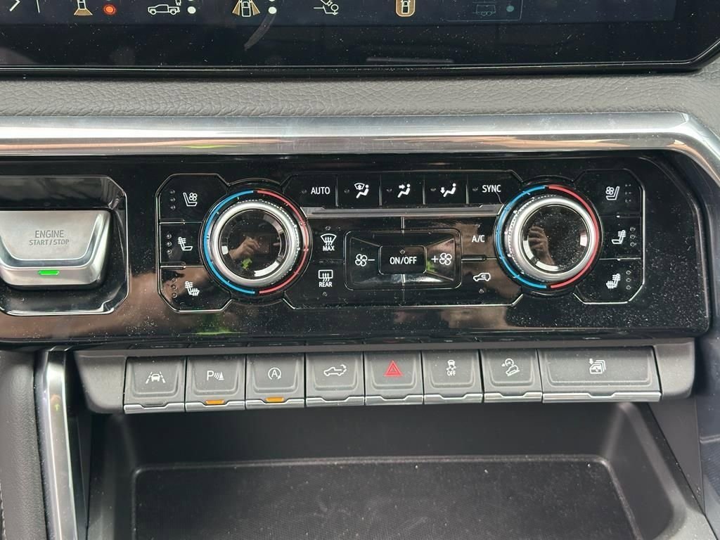 Used 2024 GMC Sierra 1500 Denali w/ Denali Reserve Package image 16