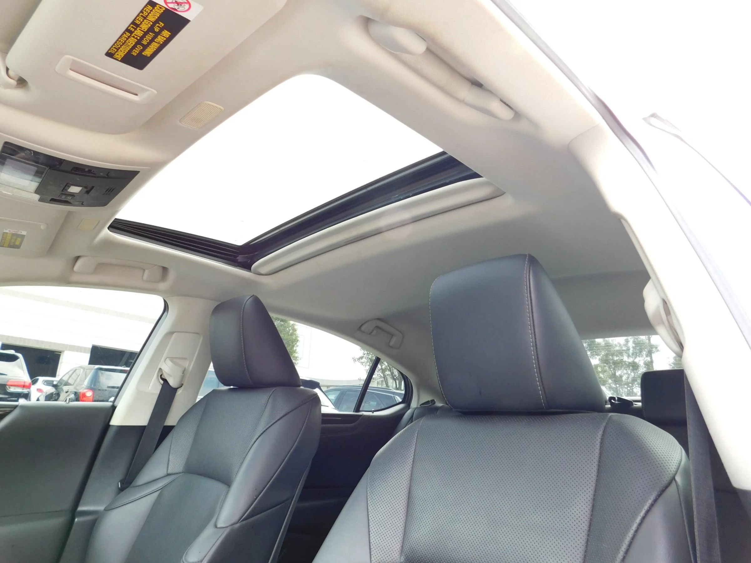 Used 2021 Lexus ES 350 w/ Premium Package FWD image 17