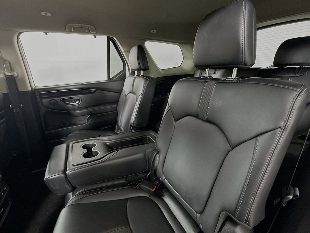 Used 2023 Honda Pilot EX-L image 31