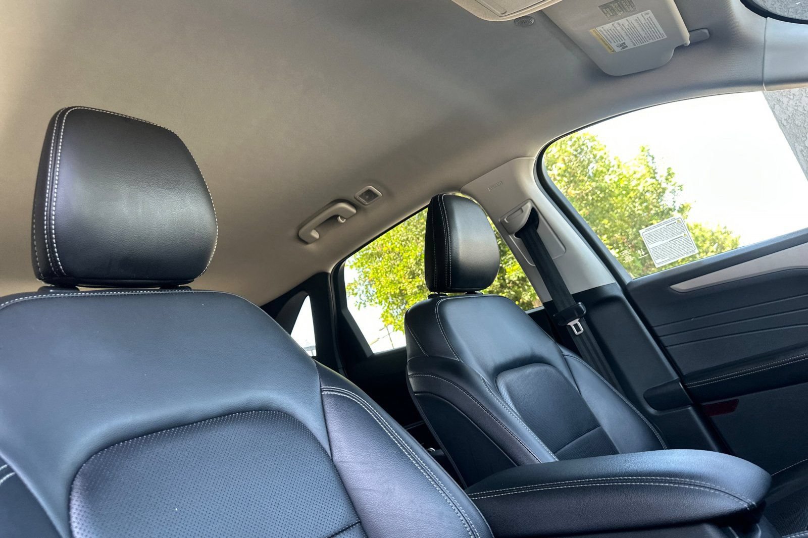 Used 2021 Ford Escape SEL AWD/4WD image 17