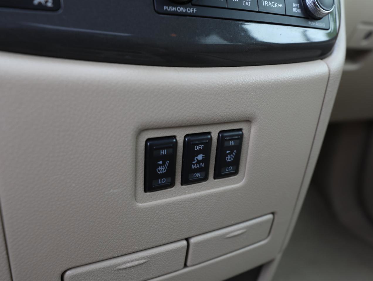 Used 2013 Nissan Quest SL FWD image 22