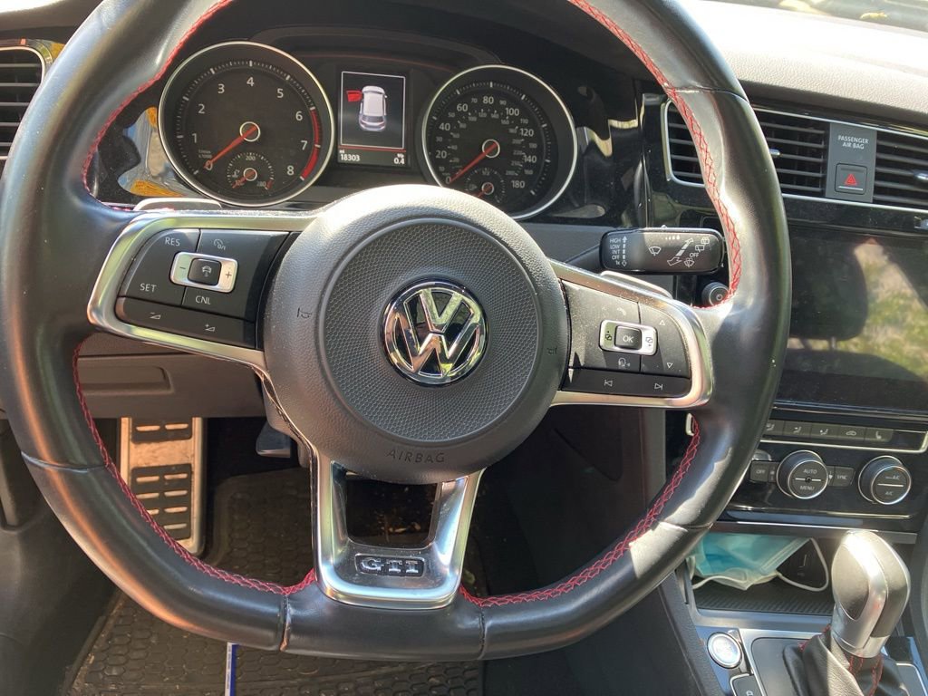 Used 2018 Volkswagen GTI S image 7