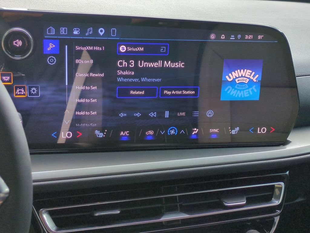 New 2027 Chevrolet Traverse LT w/ Midnight/Sport Edition FWD image 22