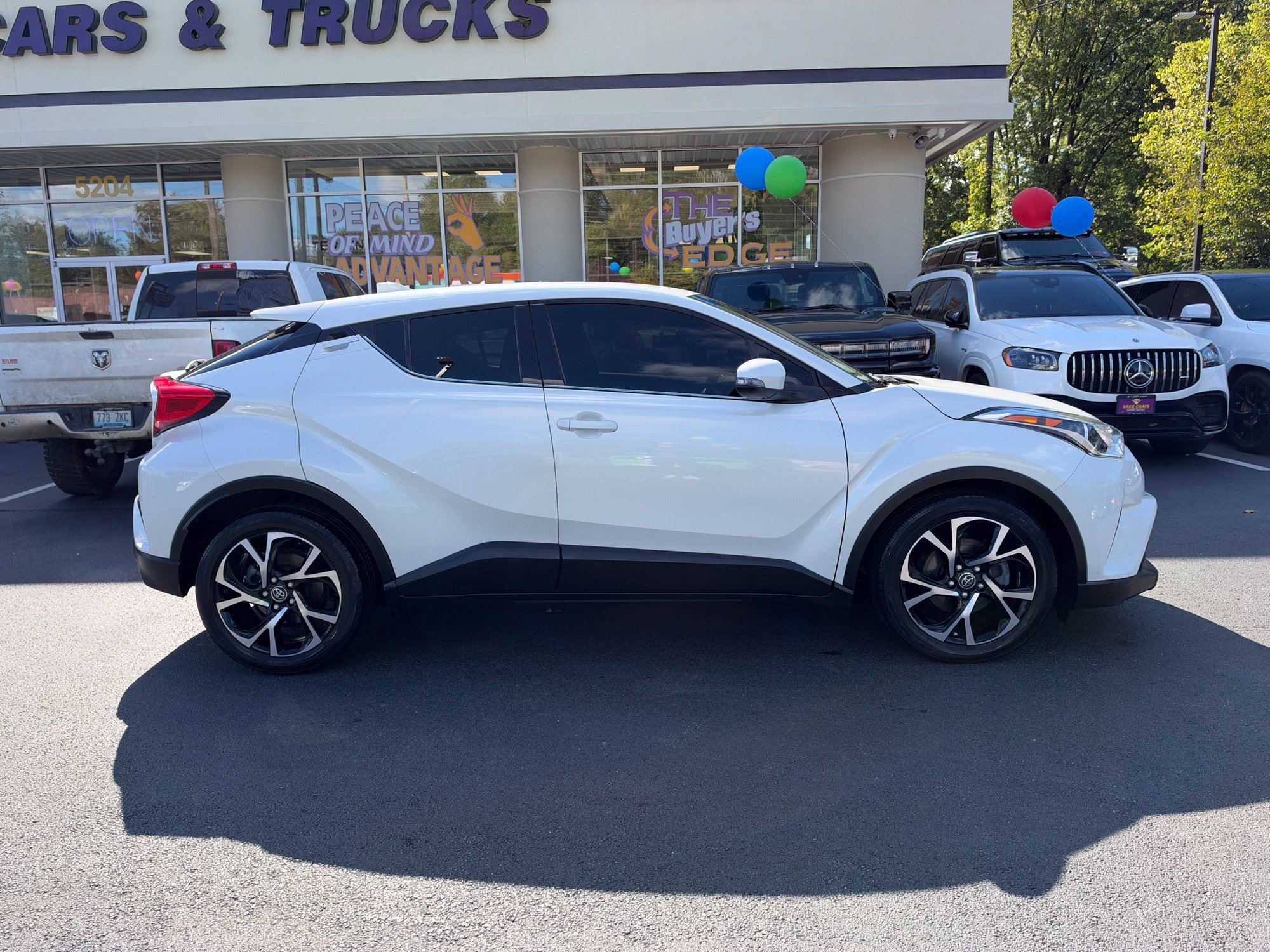 Used 2019 Toyota C-HR Limited FWD image 7