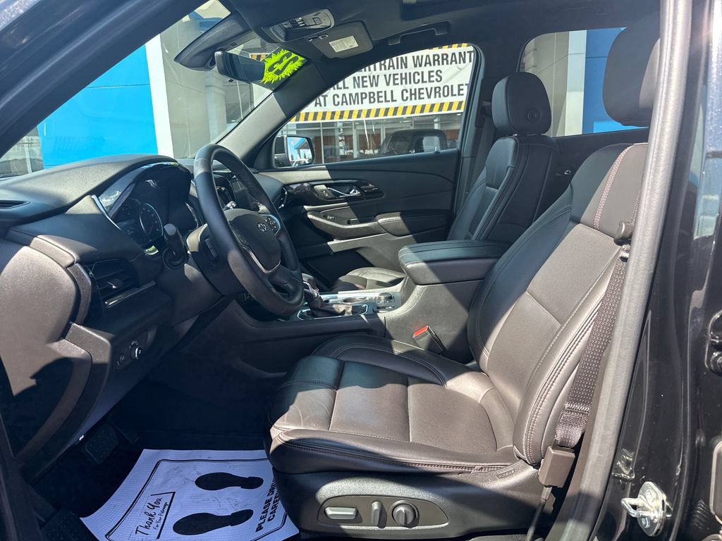 Used 2023 Chevrolet Traverse RS w/ LPO, Floor Liner Package AWD/4WD image 11