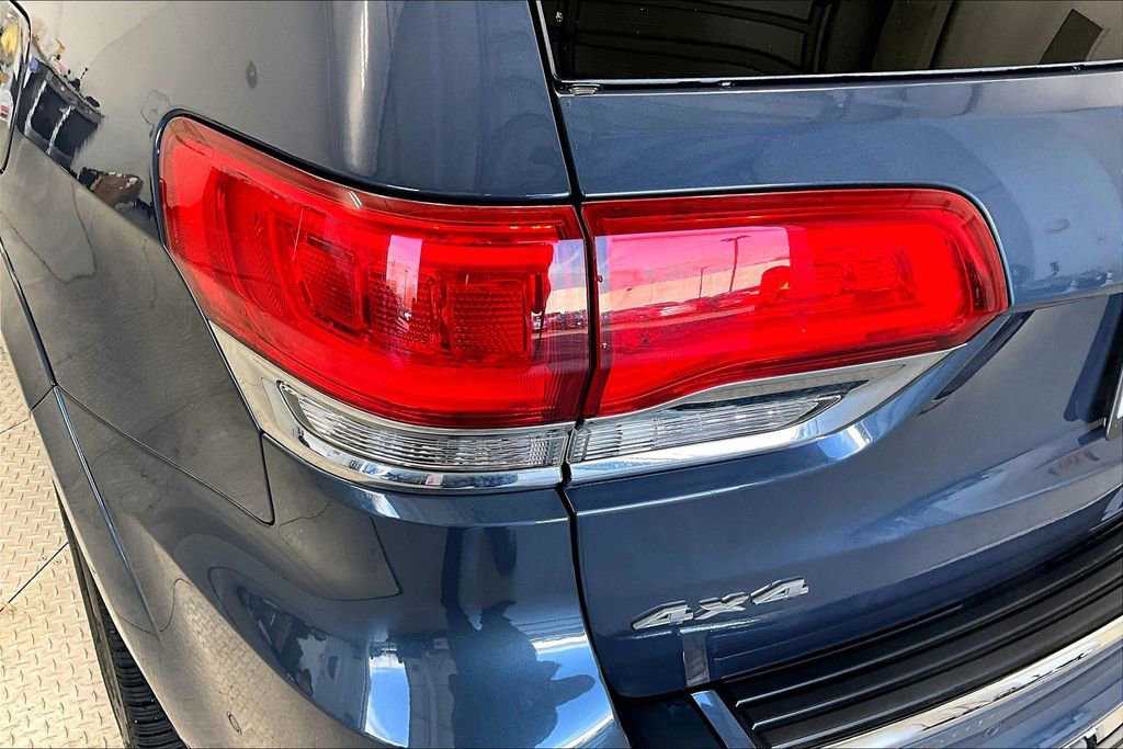 Used 2021 Jeep Grand Cherokee Summit AWD/4WD image 31