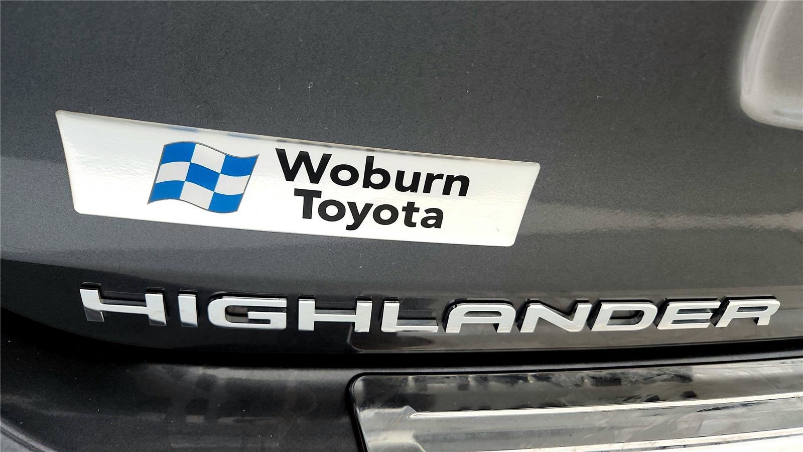 Certified 2025 Toyota Highlander Platinum image 13