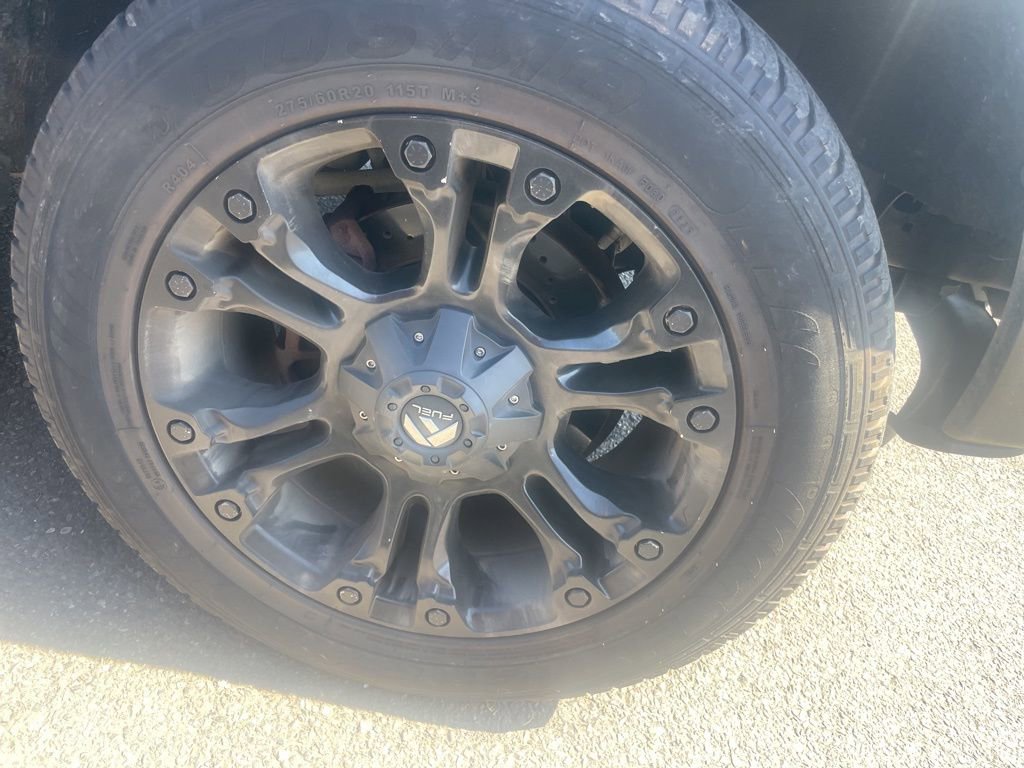 Used 2014 Ford F150 FX4 w/ Equipment Group 402A Luxury image 4