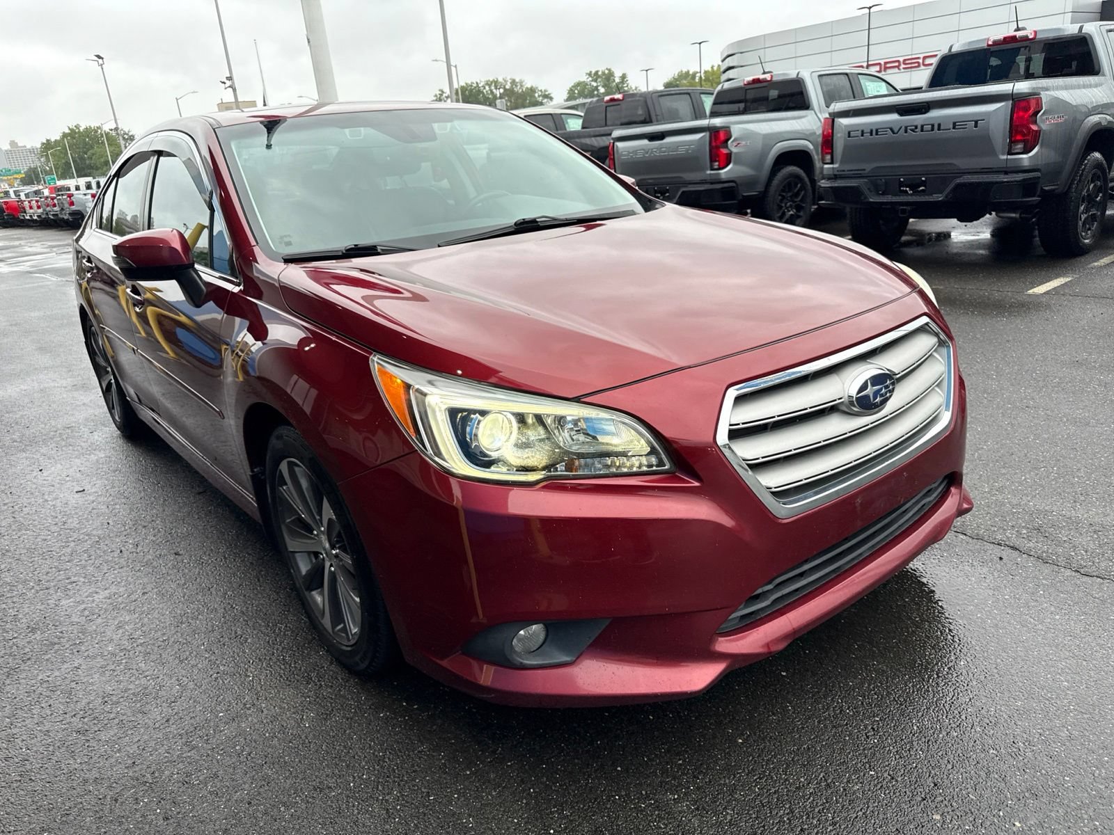 Used 2017 Subaru Legacy 3.6R Limited AWD/4WD image 4