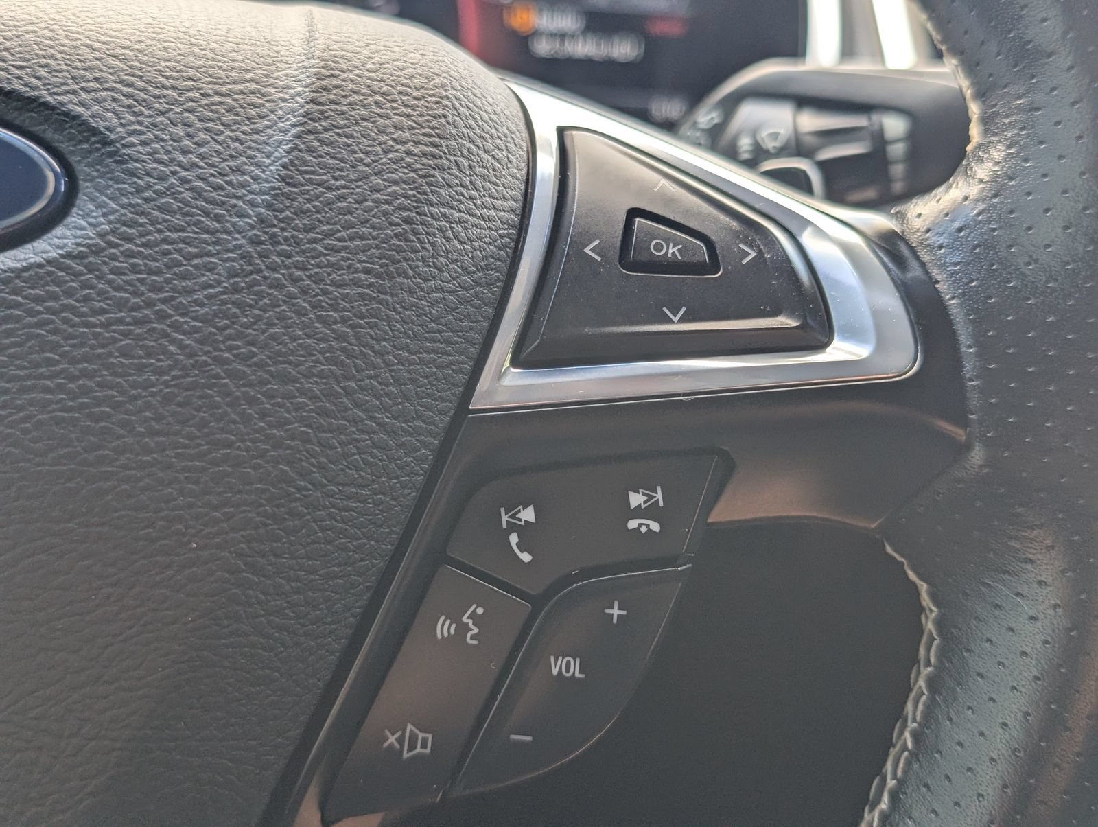 Used 2020 Ford Edge ST w/ Equipment Group 401A AWD/4WD image 24