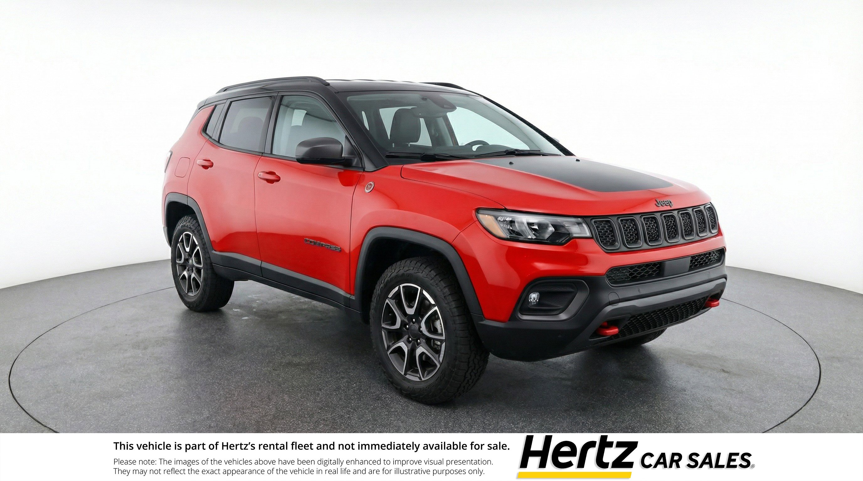 Used 2025 Jeep Compass Trailhawk image 1