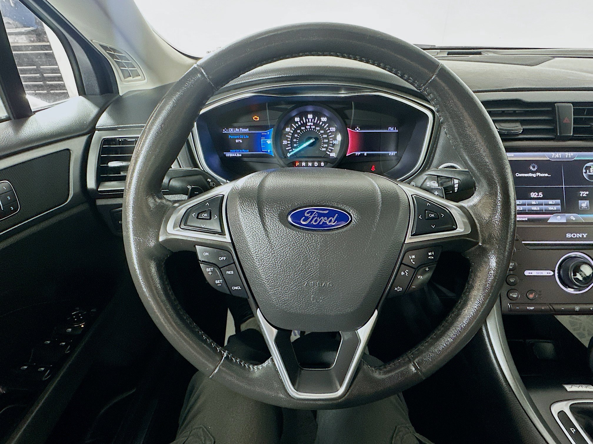 Used 2016 Ford Fusion Titanium FWD image 11