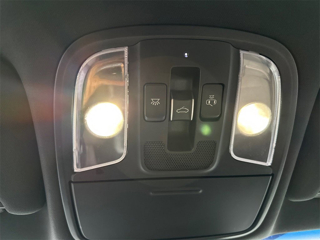 Used 2018 Kia Stinger GT2 image 32