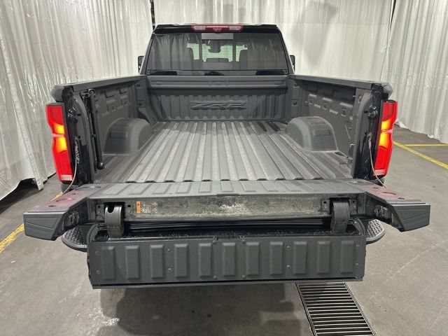 Certified 2025 Chevrolet Silverado 2500 ZR2 w/ Technology Package AWD/4WD image 13