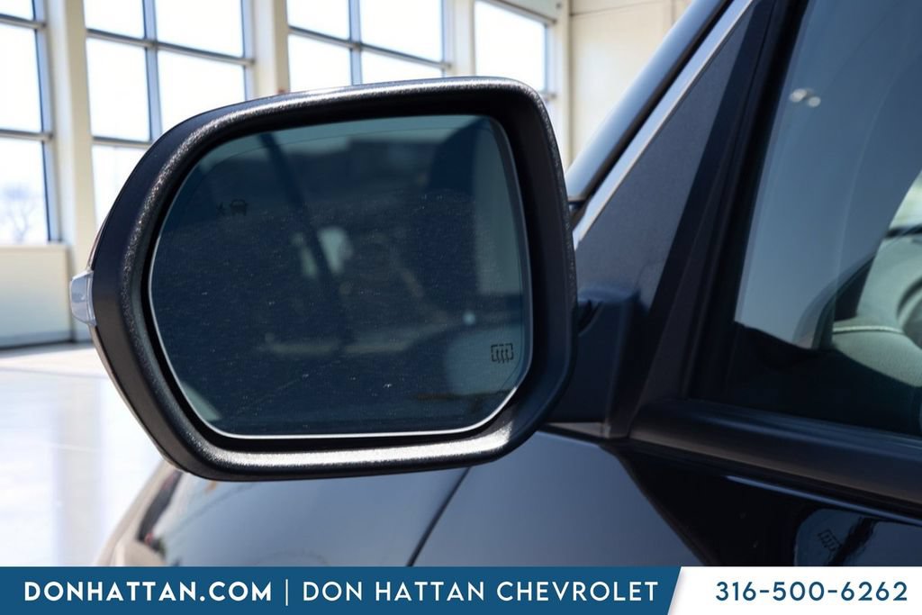 Used 2025 Chevrolet Traverse High Country w/ LPO, Floor Liner Package FWD image 28