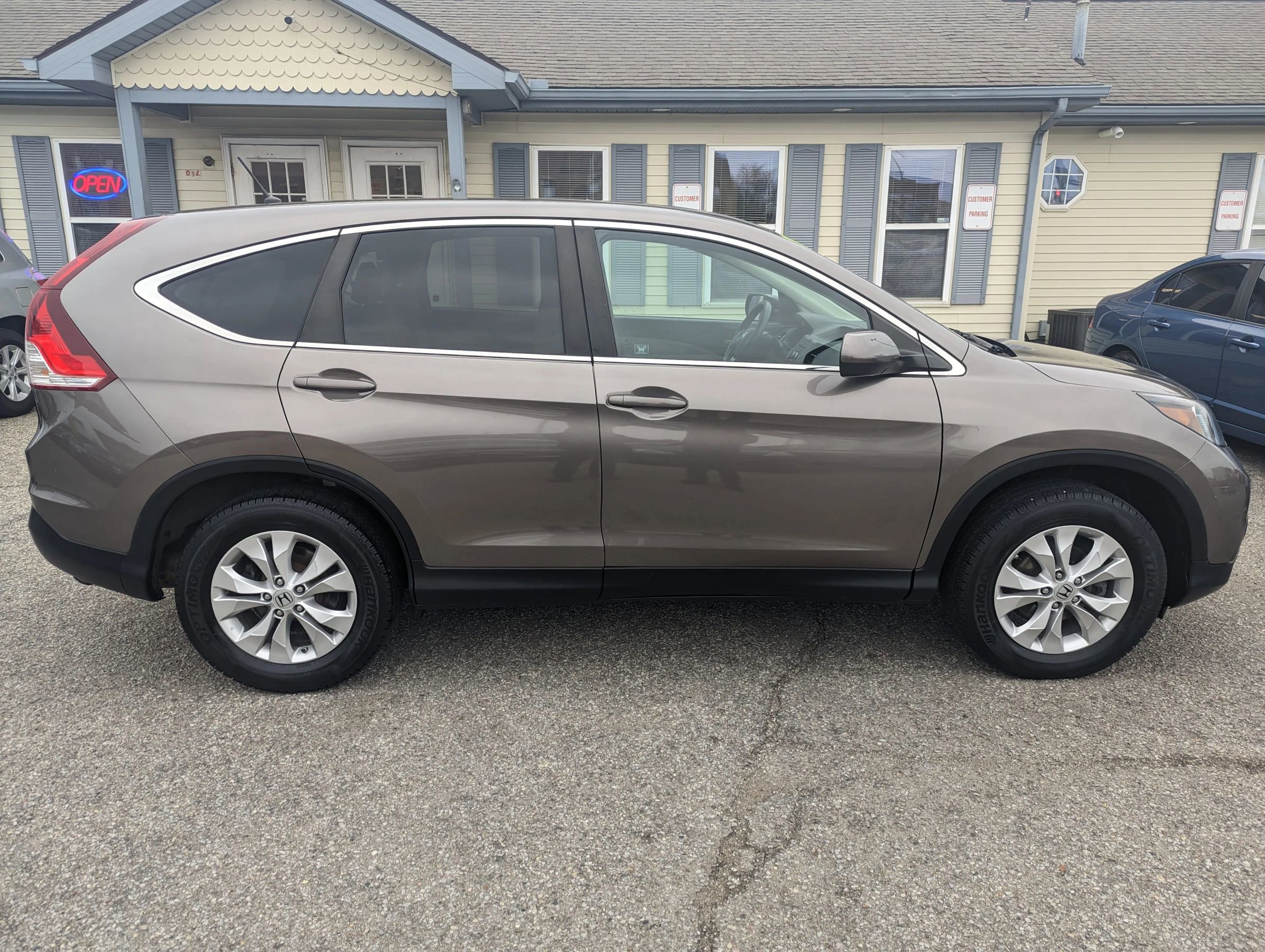 Used 2012 Honda CR-V EX image 6