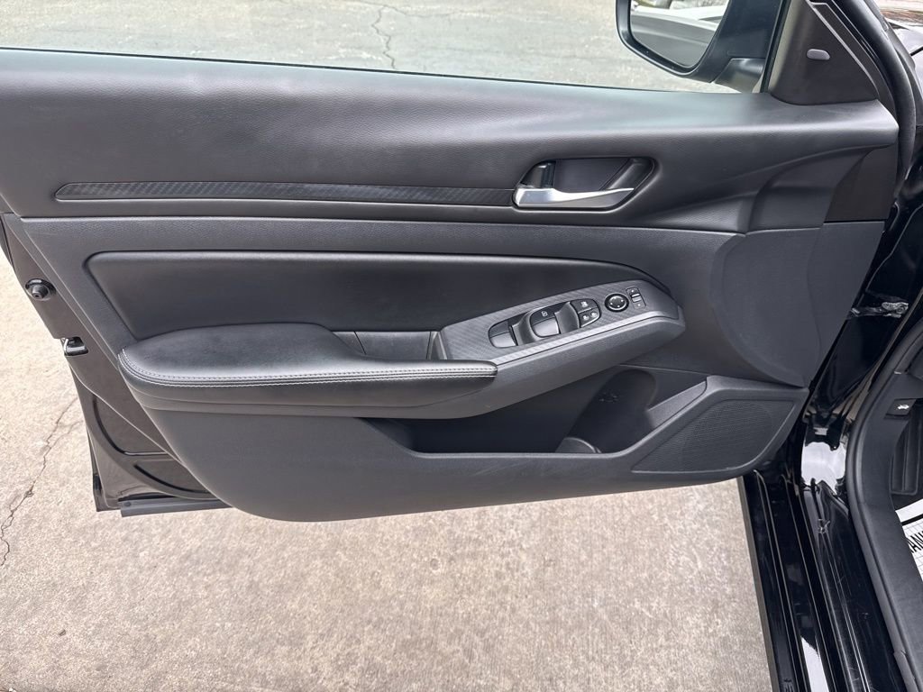 Used 2024 Nissan Altima 2.5 SV image 20