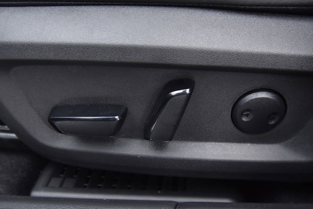 Used 2026 Nissan Rogue Platinum w/ Platinum Premium Package image 29