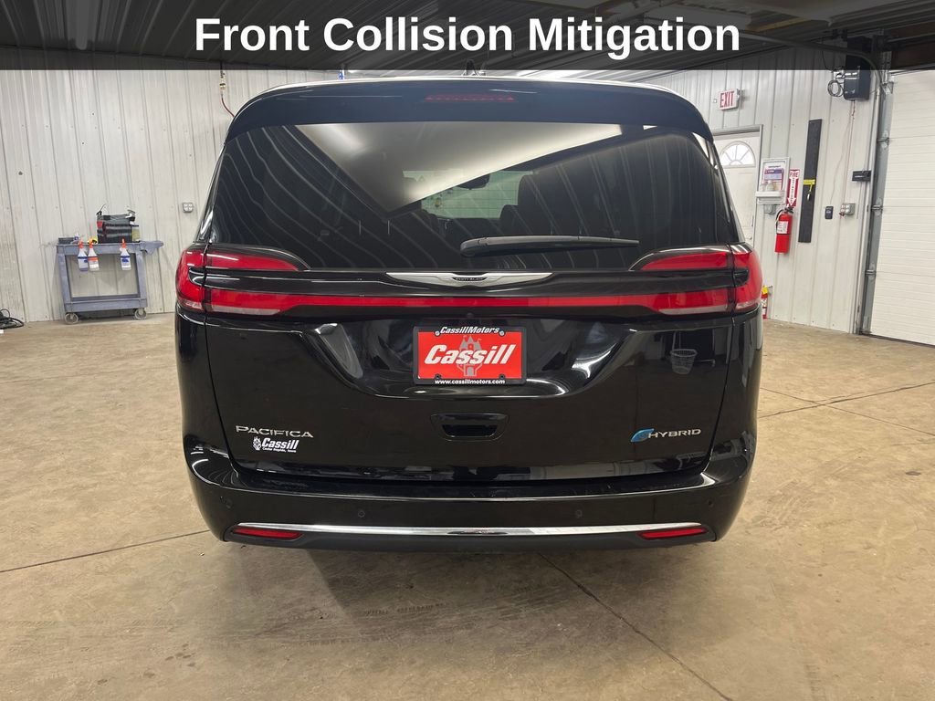 Used 2024 Chrysler Pacifica Select image 5