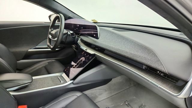 Used 2024 Lucid Air Touring image 20
